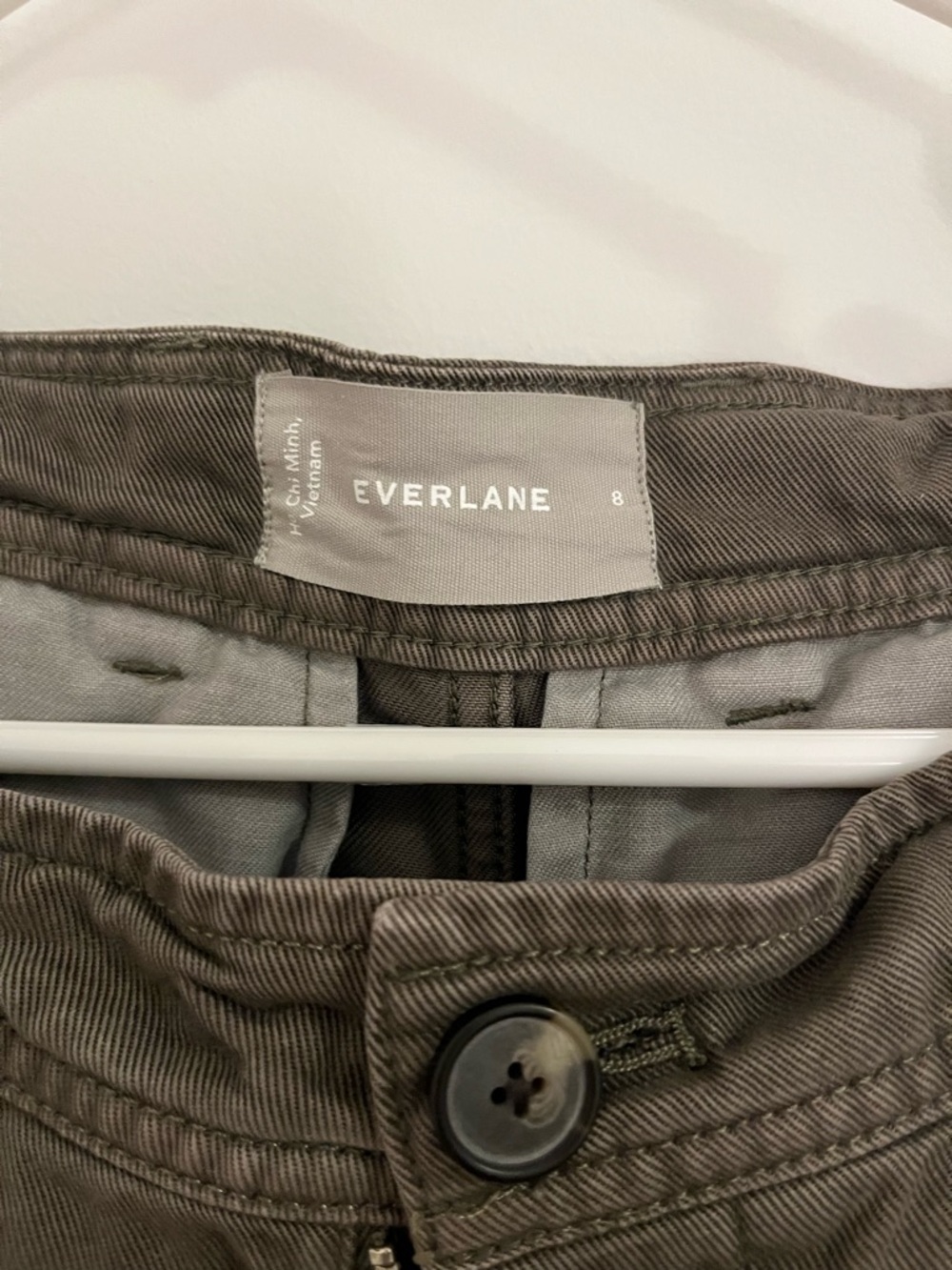 Everlane the Chino in Buttersoft - Olive size 8 - Picture 3 of 4